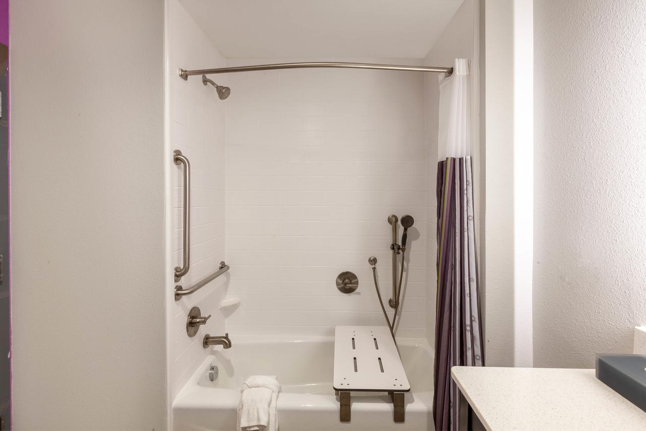 La Quinta Inn & Suites By Wyndham Lafayette Oil Center - thumb 4
