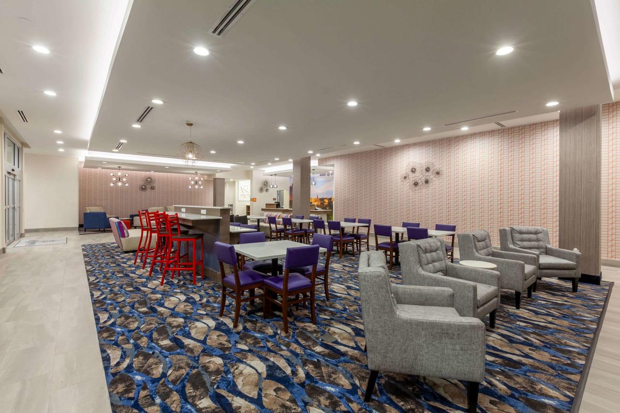 La Quinta Inn & Suites By Wyndham Lafayette Oil Center - thumb 25