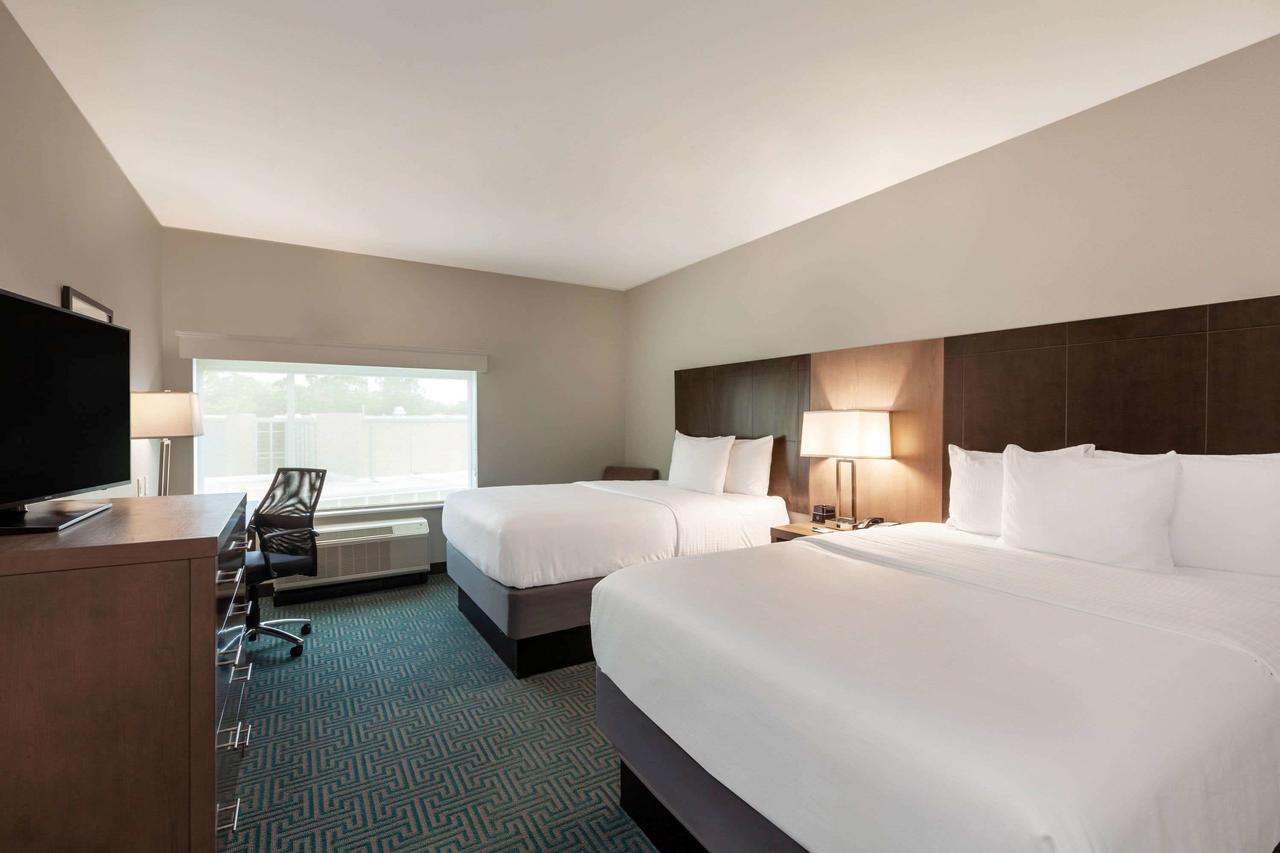 La Quinta Inn & Suites By Wyndham Lafayette Oil Center - thumb 44