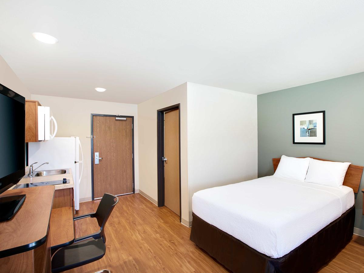 WoodSpring Suites Lake Charles - thumb 2