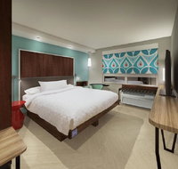 Tru by Hilton Lafayette River Ranch - Accommodation Los Angeles