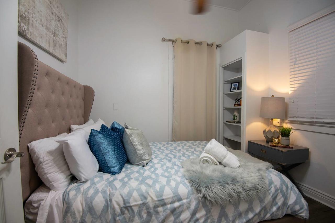 5 BR - Sleeps 8! Steps From Bourbon Street! - thumb 32