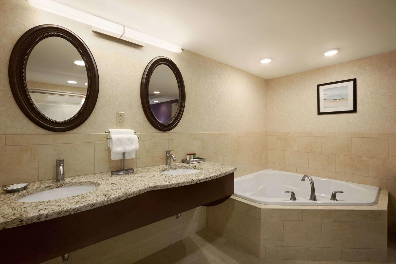 Ramada By Wyndham Bangor - thumb 27