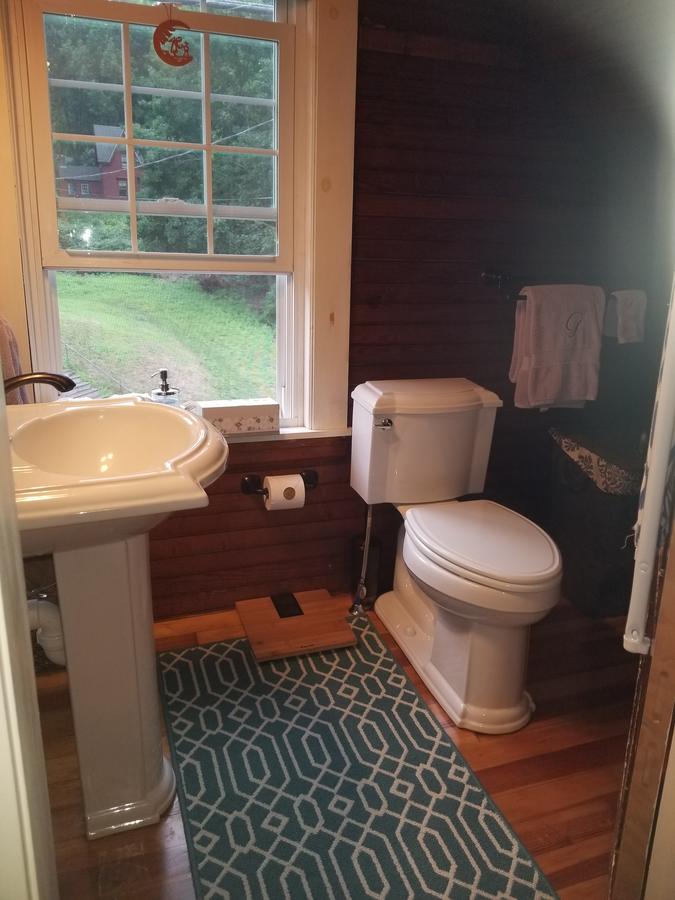 Hallowell Rooming House - thumb 35