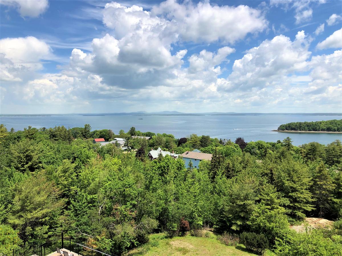 Atlantic Eyrie Lodge - thumb 3