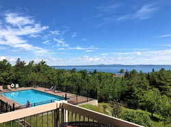 Atlantic Eyrie Lodge