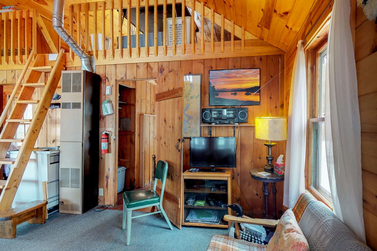 2 Bed 1 Bath Vacation Home In Greenville - thumb 2