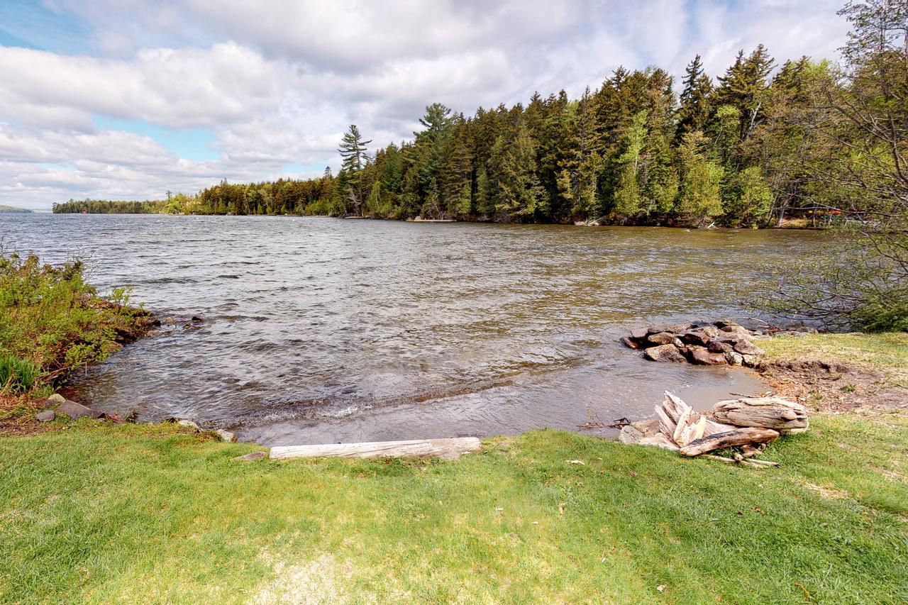 2 Bed 1 Bath Vacation Home In Greenville - thumb 0