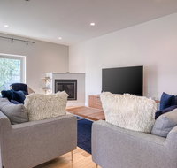 Stone's Throw - Accommodation Los Angeles