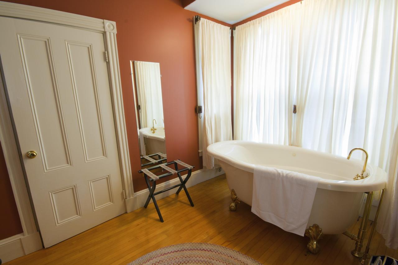 James Place Inn Bed And Breakfast - thumb 10