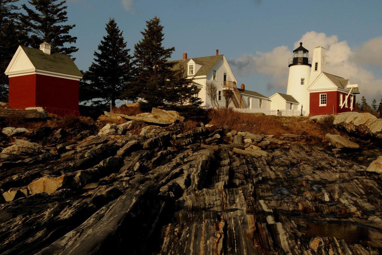 Mazu, The Floating Cottage In Maine - thumb 18