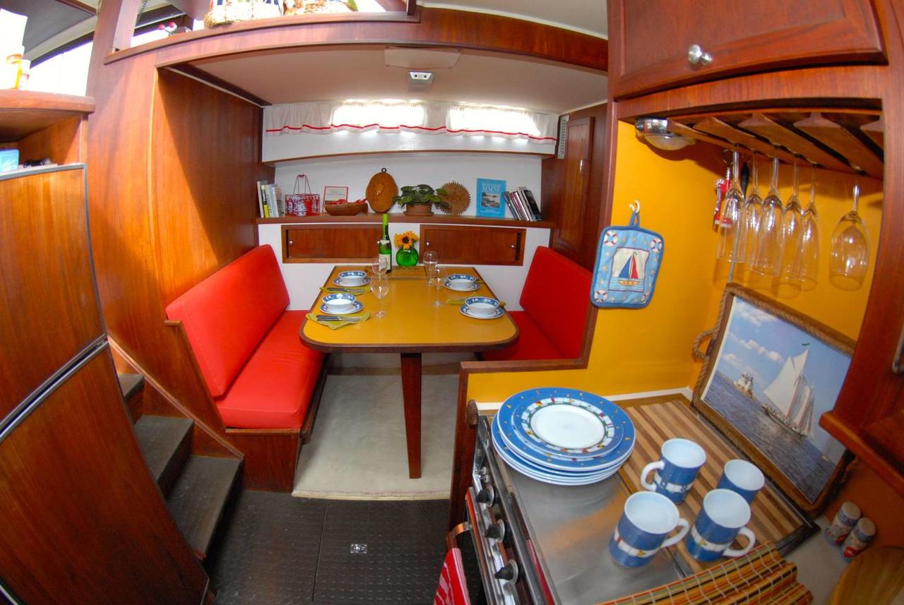 Mazu, The Floating Cottage In Maine - thumb 4