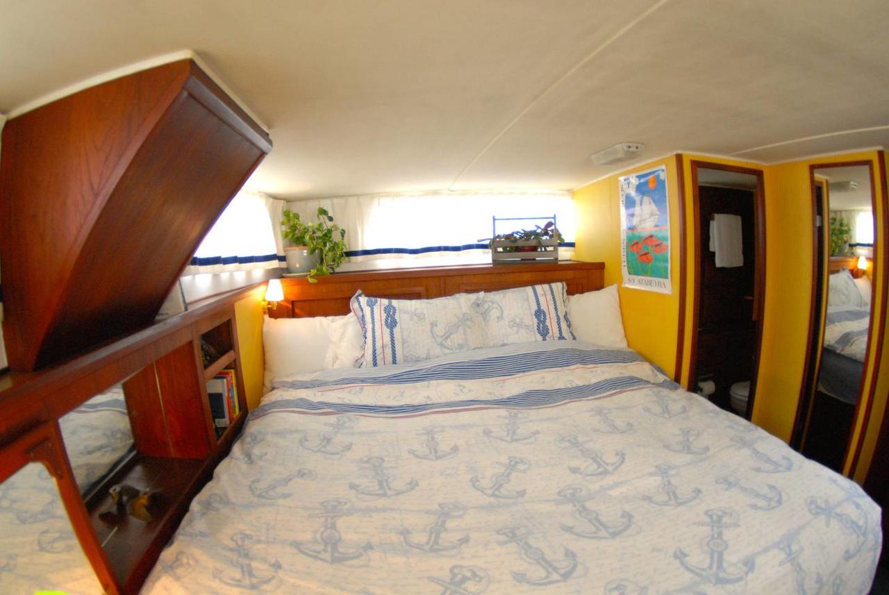 Mazu, The Floating Cottage In Maine - thumb 10