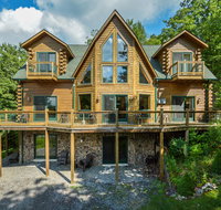 Cozy Bear Chalet Four-Bedroom Holiday Home - Accommodation Los Angeles