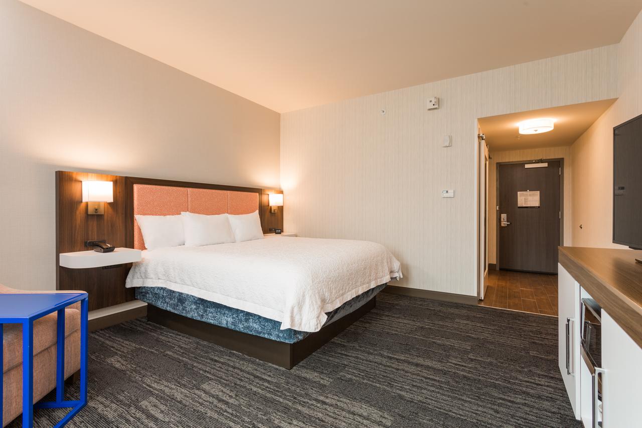 Hampton Inn Cumberland - thumb 26