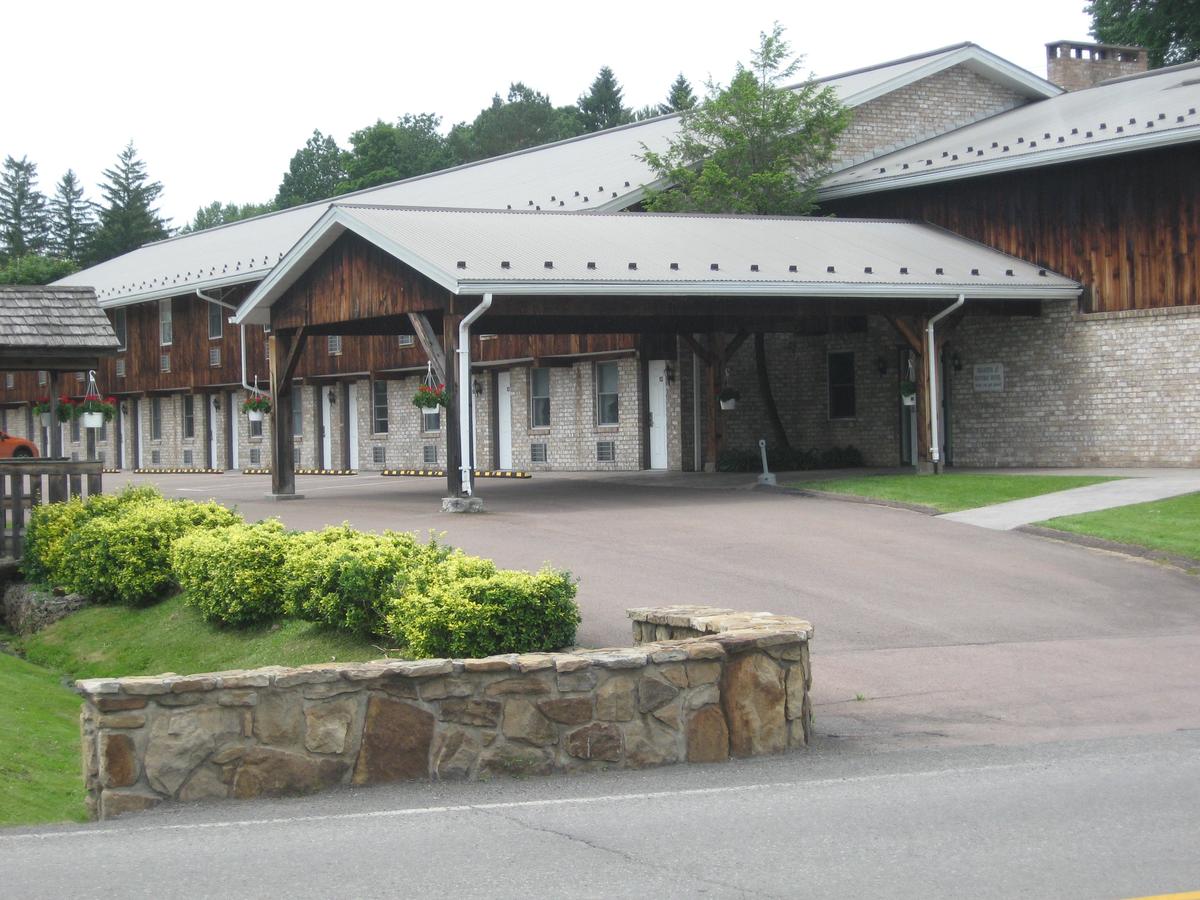 Casselman Inn - thumb 2
