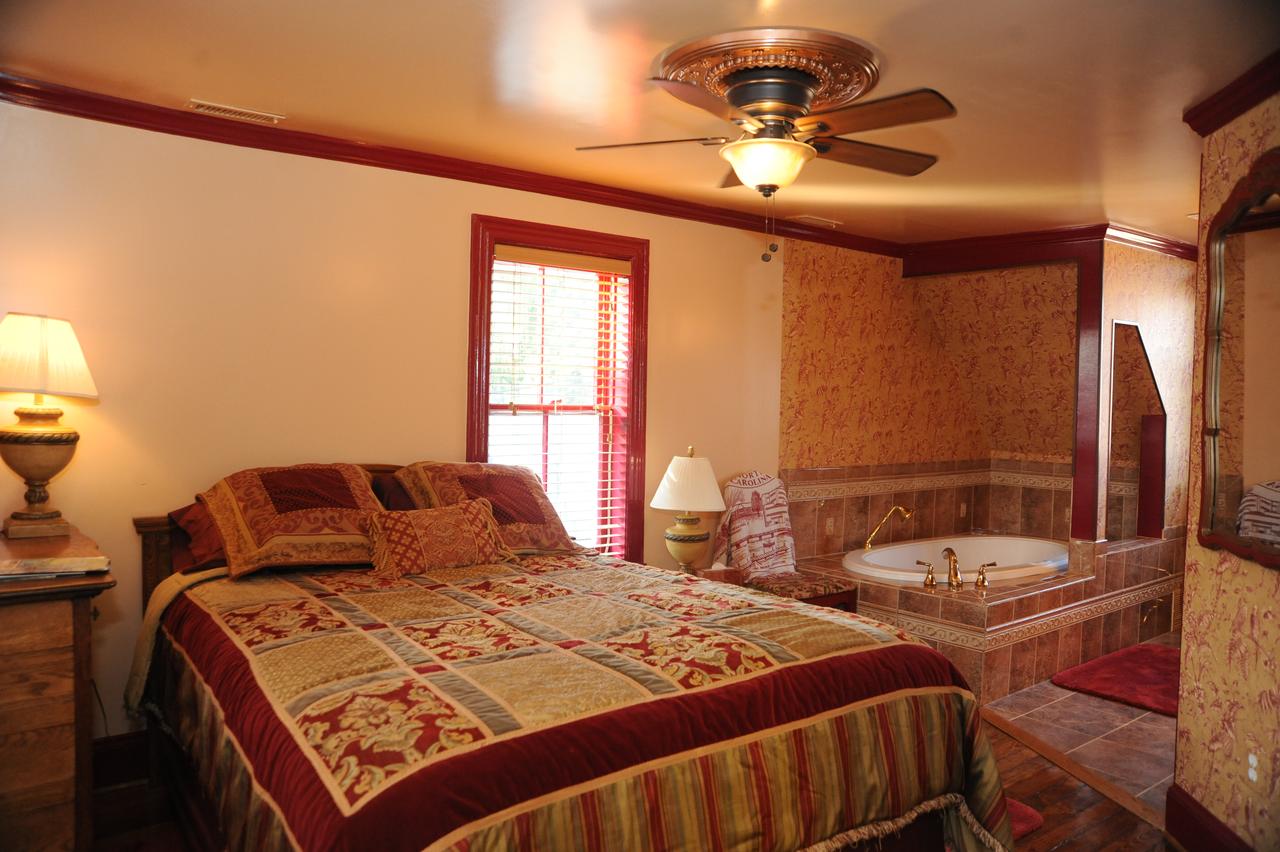 Academy Bed & Breakfast - thumb 1
