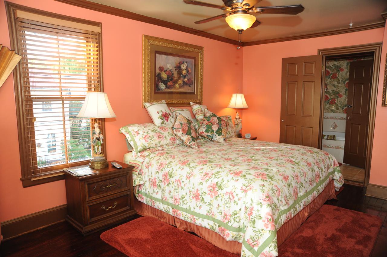 Academy Bed & Breakfast - thumb 2