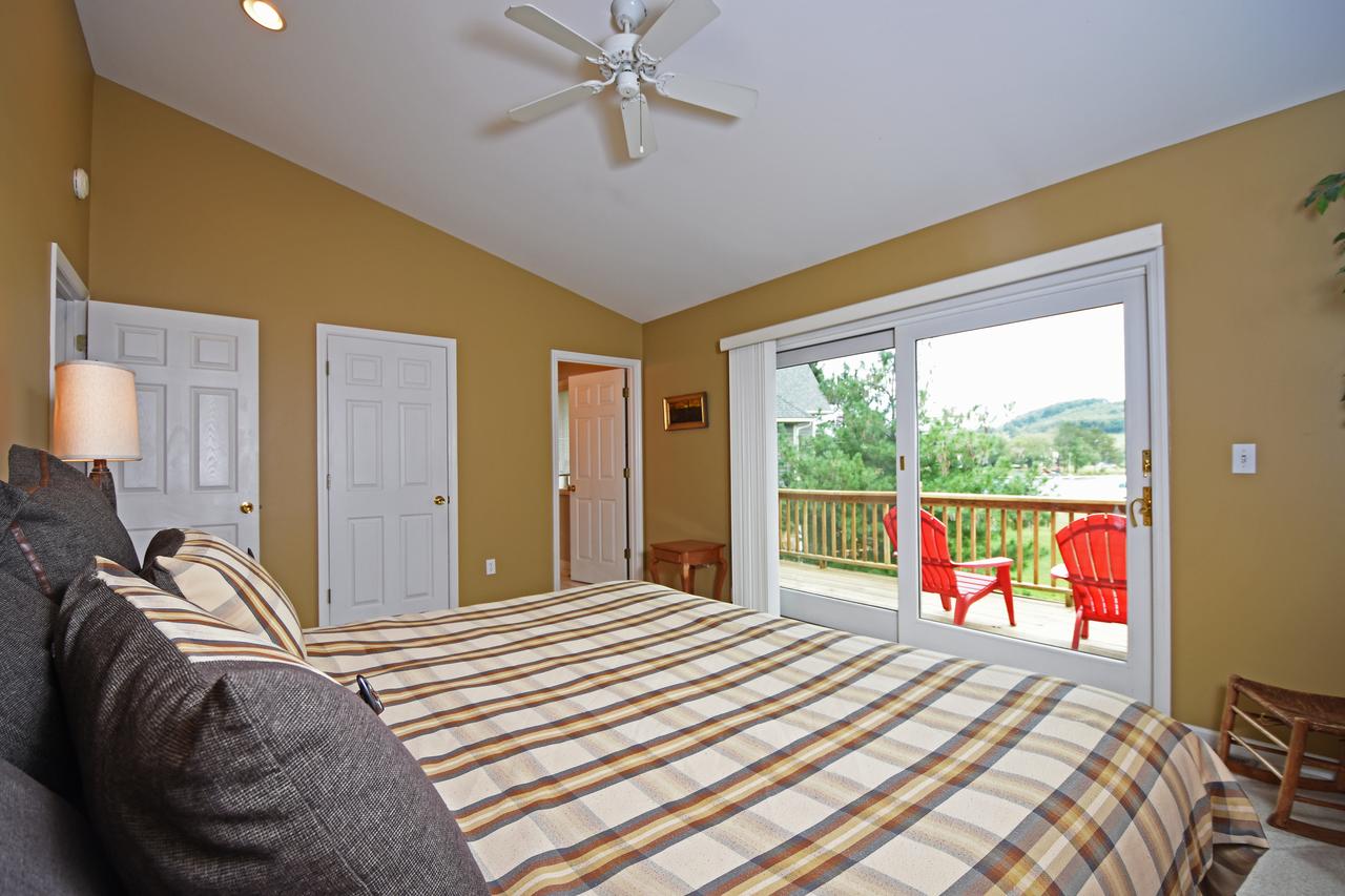 Taylor Made Six-Bedroom Holiday Home - thumb 17