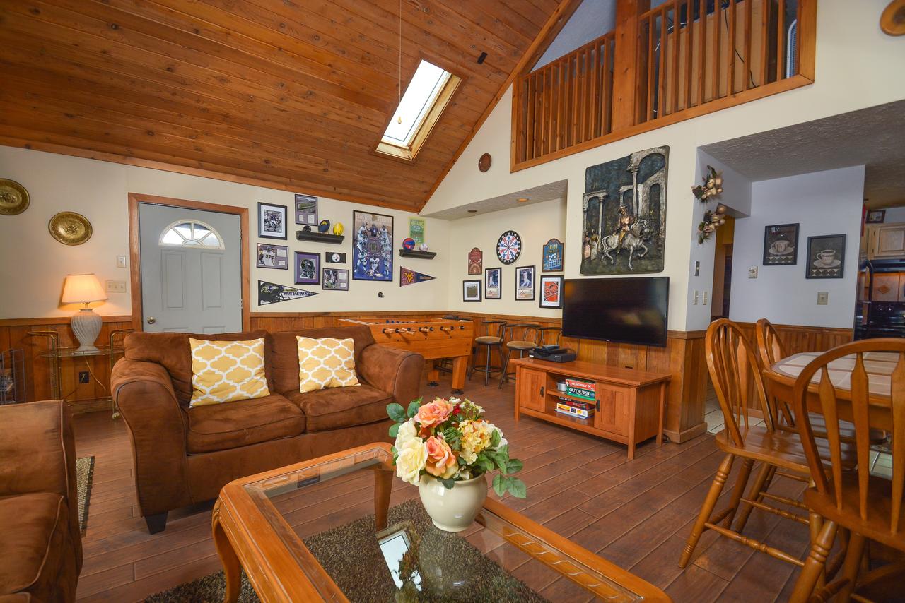 Landmark Village #1 Three-Bedroom Holiday Home - thumb 6