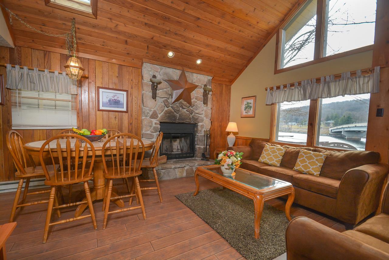 Landmark Village #1 Three-Bedroom Holiday Home - thumb 7