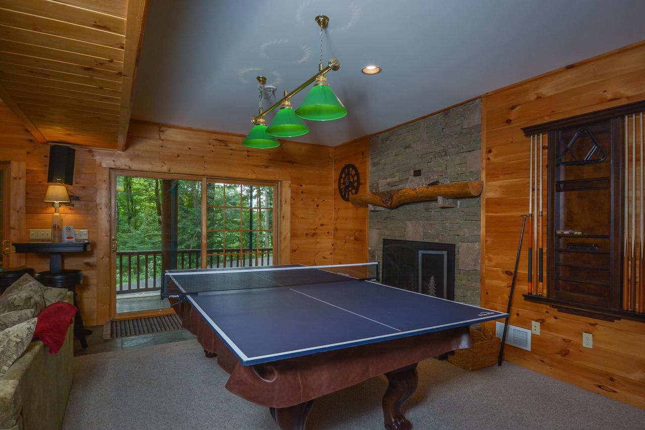 Bear Necessity Four-Bedroom Holiday Home - thumb 22