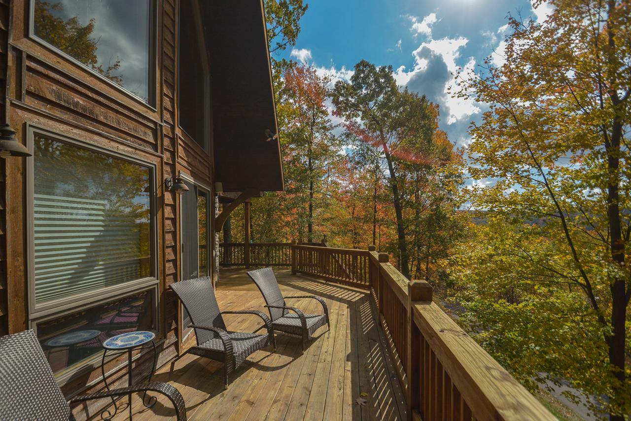Hootenanny Five-Bedroom Holiday Home - thumb 2