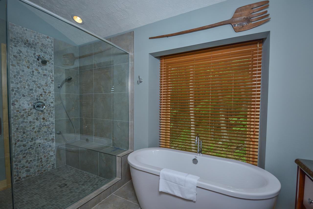 Hootenanny Five-Bedroom Holiday Home - thumb 16