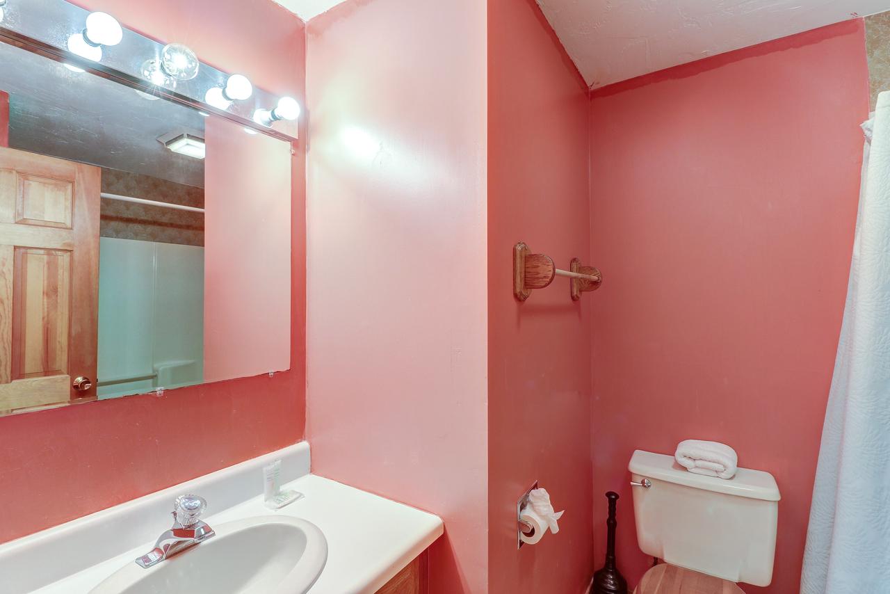 Hyannis Hideaway - thumb 19