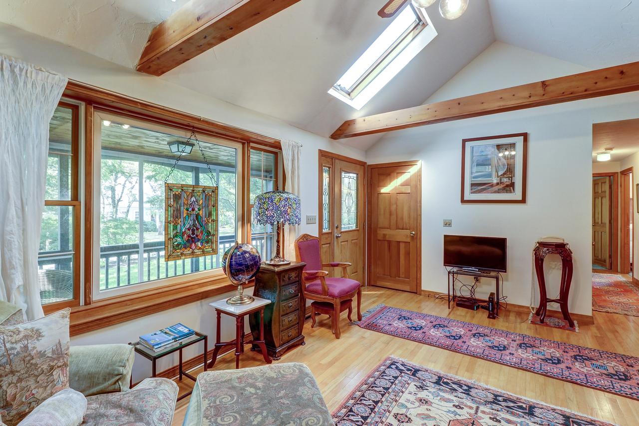 Hyannis Hideaway - thumb 5