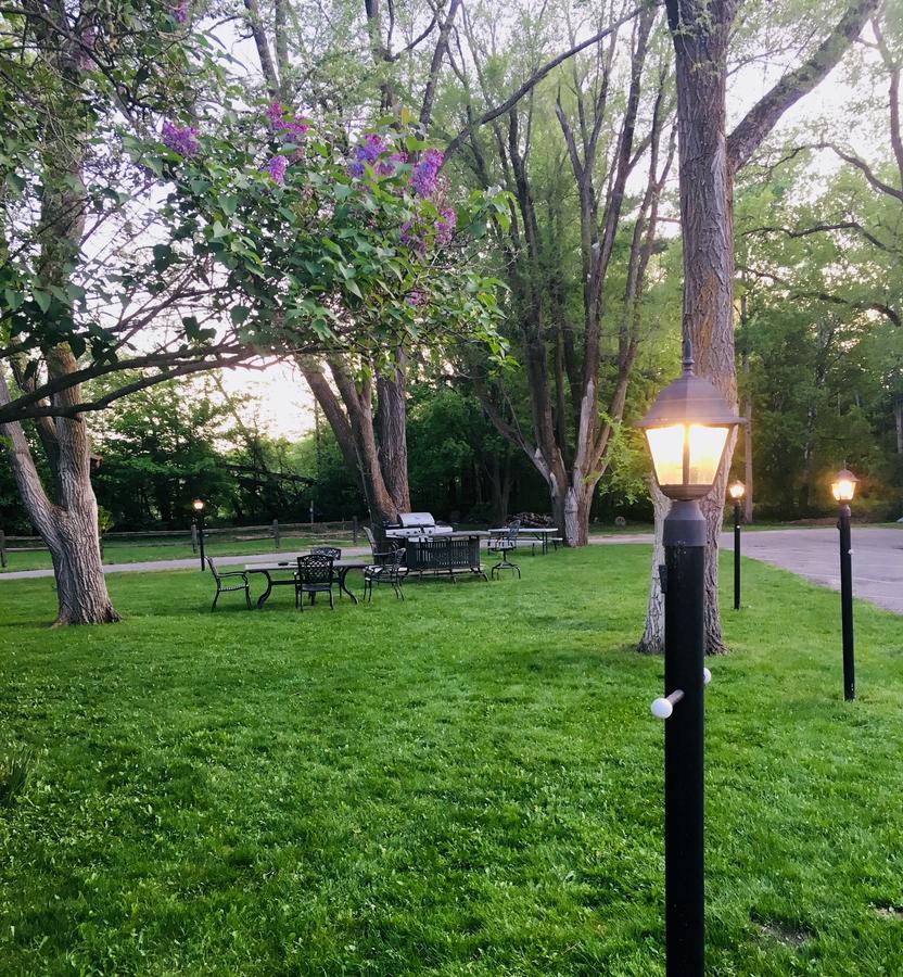 Elk Rapids Lakeshore Inn - thumb 4