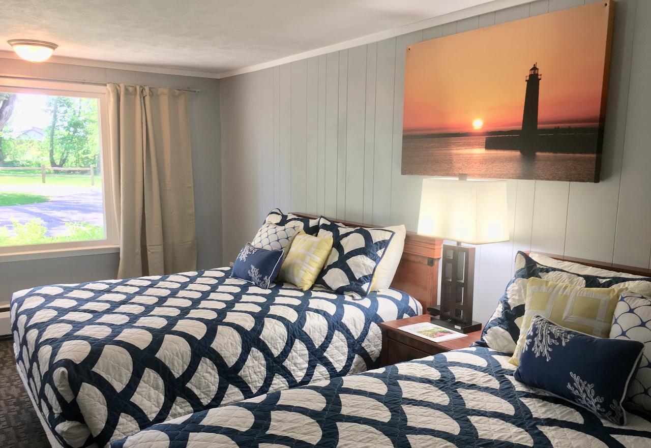 Elk Rapids Lakeshore Inn - thumb 15