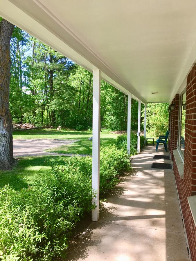 Elk Rapids Lakeshore Inn - thumb 14