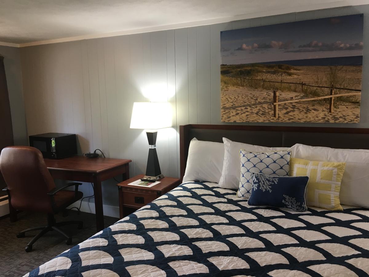 Elk Rapids Lakeshore Inn - thumb 13