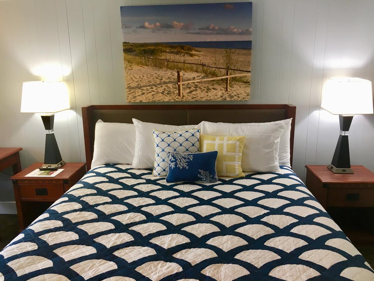 Elk Rapids Lakeshore Inn - thumb 10