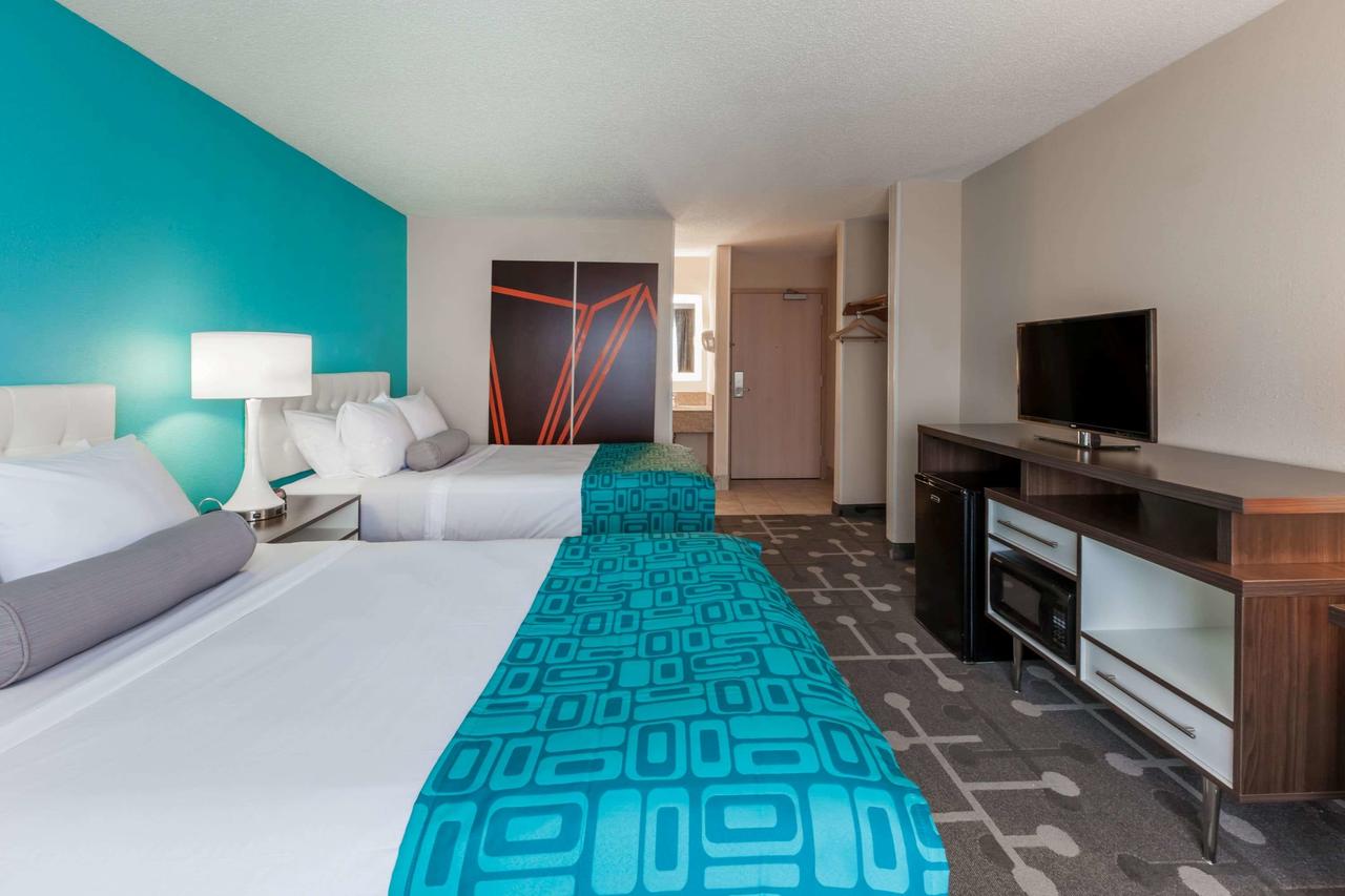 Howard Johnson By Wyndham Romulus Detroit Metro Airport - thumb 40
