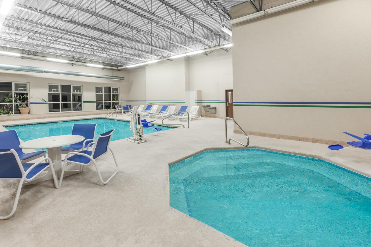 Baymont By Wyndham Grand Rapids N/Walker - thumb 14