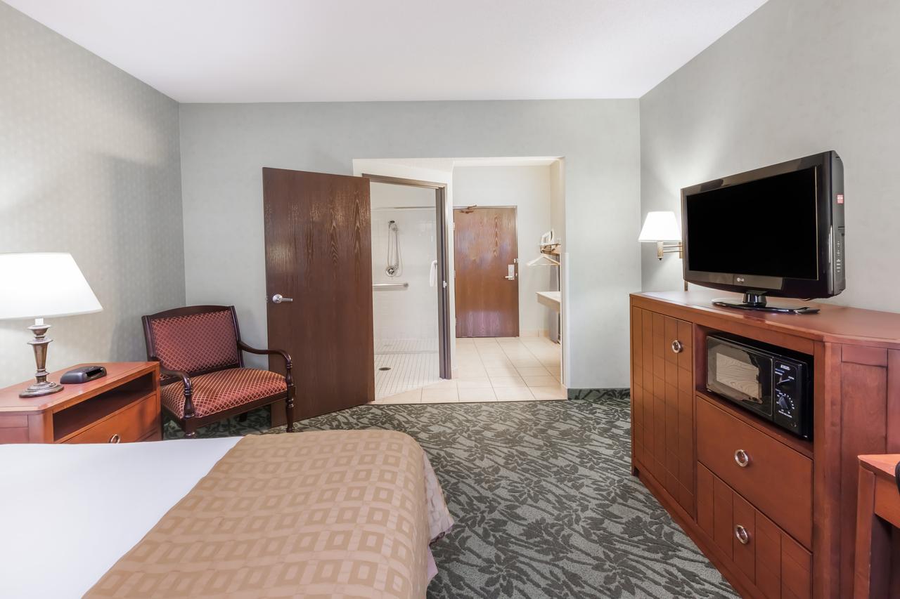 Baymont By Wyndham Grand Rapids N/Walker - thumb 13