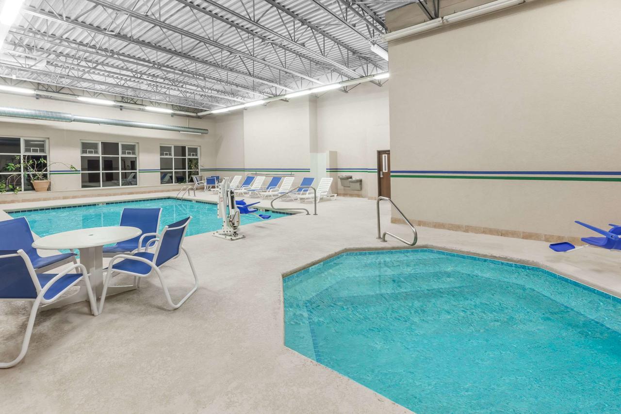 Baymont By Wyndham Grand Rapids N/Walker - thumb 23