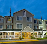 Country Inn  Suites by Radisson Grand Rapids Airport MI - Accommodation Los Angeles