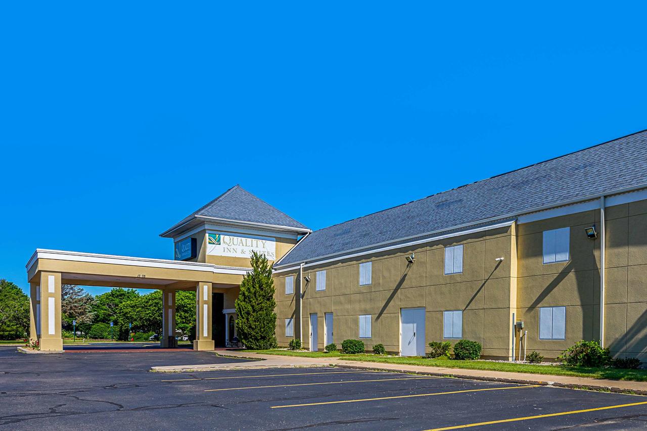Quality Inn & Suites Coldwater - thumb 19