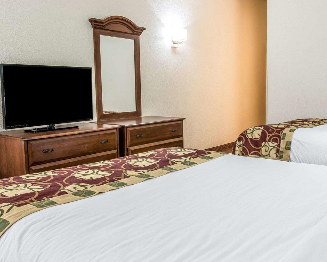 Clarion Inn Kalamazoo - thumb 16