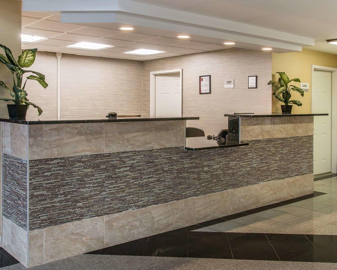 Clarion Inn Kalamazoo - thumb 6