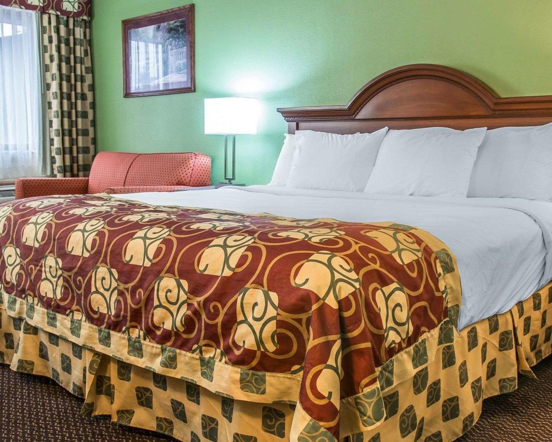 Clarion Inn Kalamazoo - thumb 2