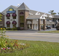 Days Inn by Wyndham Mackinaw City - Lakeview - Accommodation Los Angeles