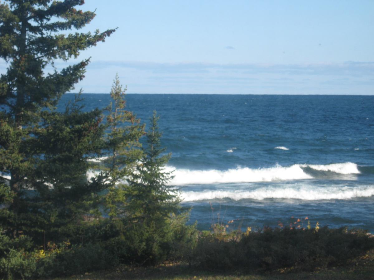 Eagle Lodge Lakeside Cabin 10 - thumb 0