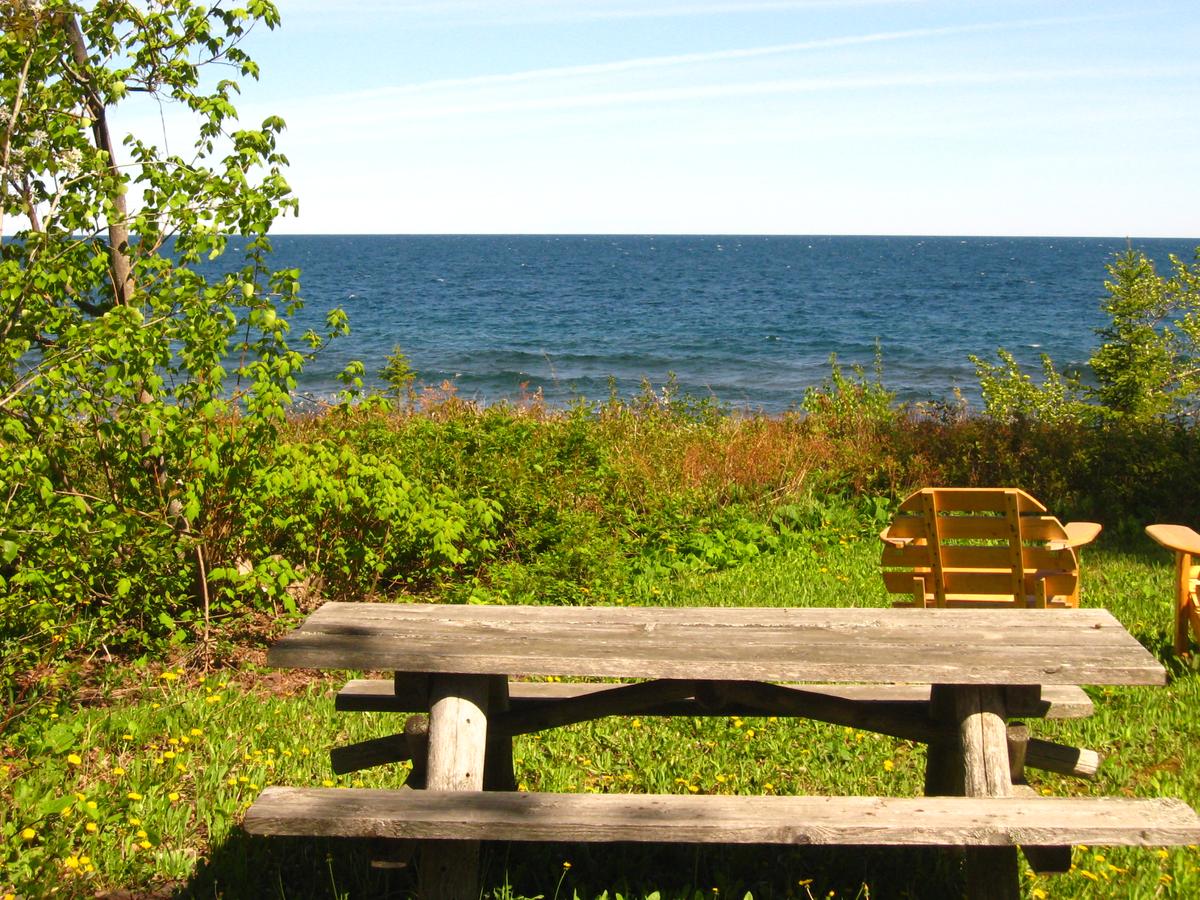 Eagle Lodge Lakeside Cabin 10 - thumb 3