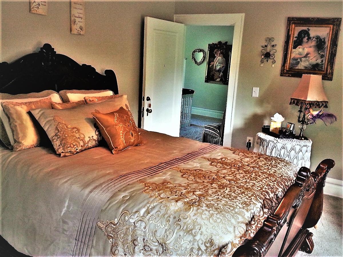 Festive West Bed & BreakFest - thumb 43