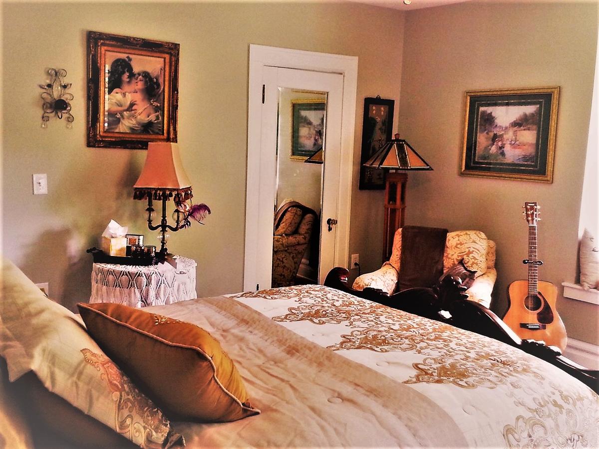 Festive West Bed & BreakFest - thumb 40