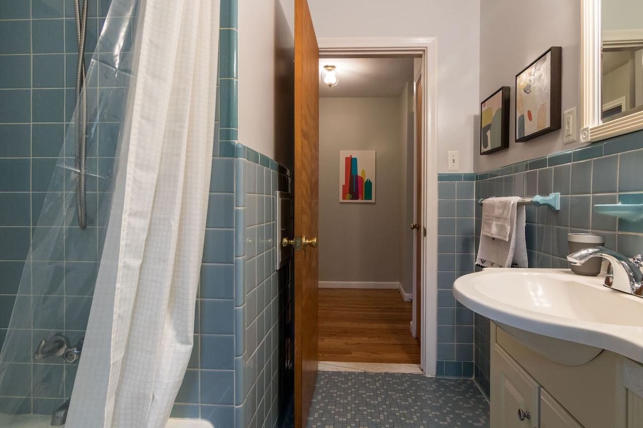 The Woodslee House! - thumb 34